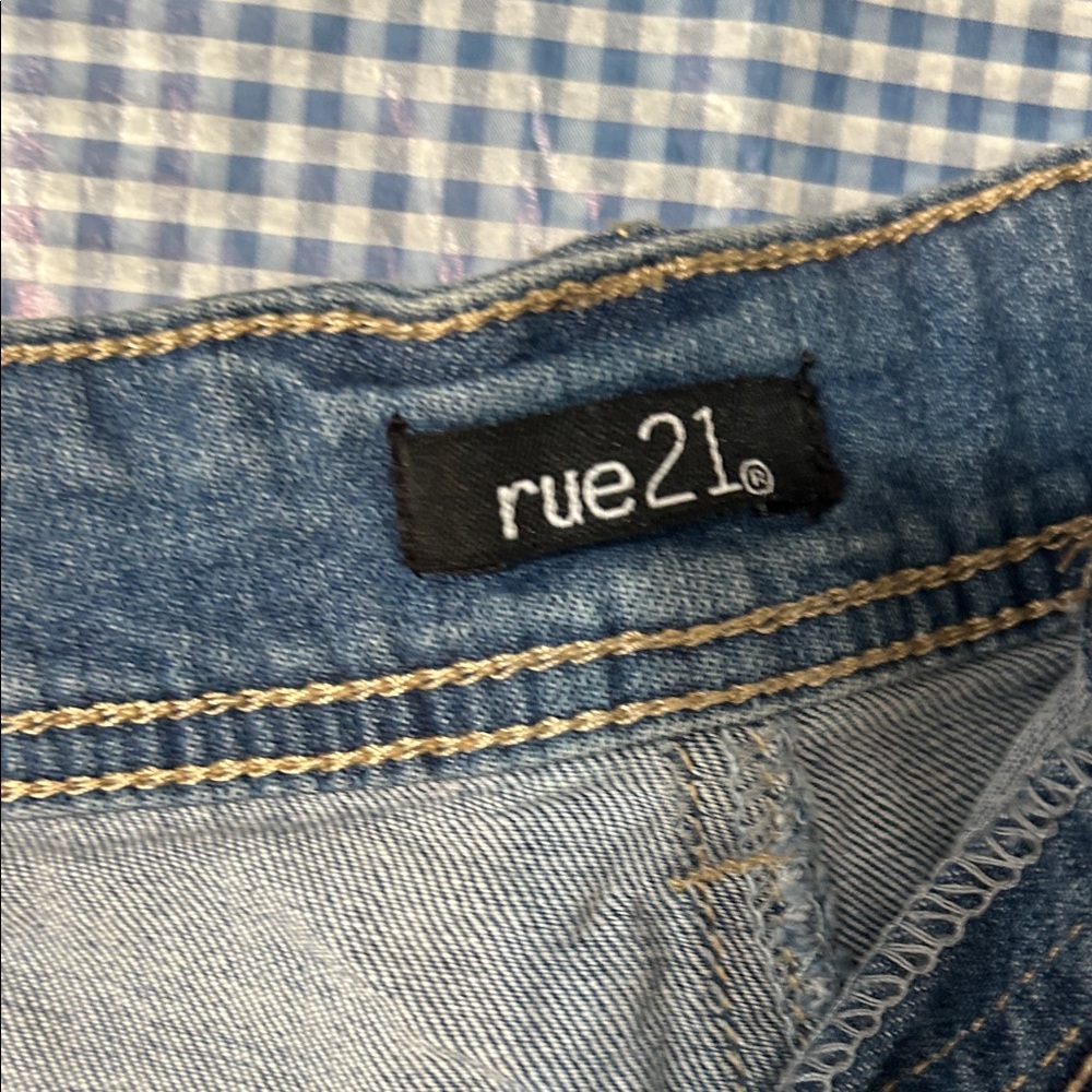 Rue21 Blue Jean Shorts with Floral Embroidery - Picture 4 of 6